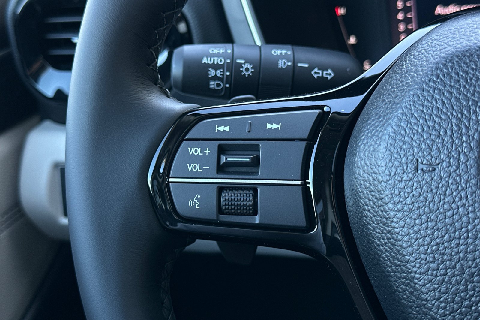 New 2026 Honda Pilot Touring image 30