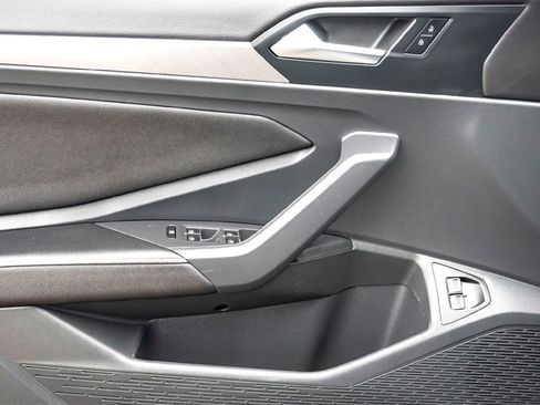 Used 2023 Volkswagen Jetta SE image 10