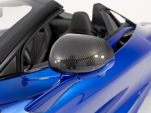 Used 2024 McLaren 750S Spider RWD image 41