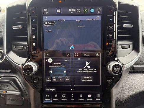 Used 2024 RAM 2500 Laramie w/ Night Edition image 29