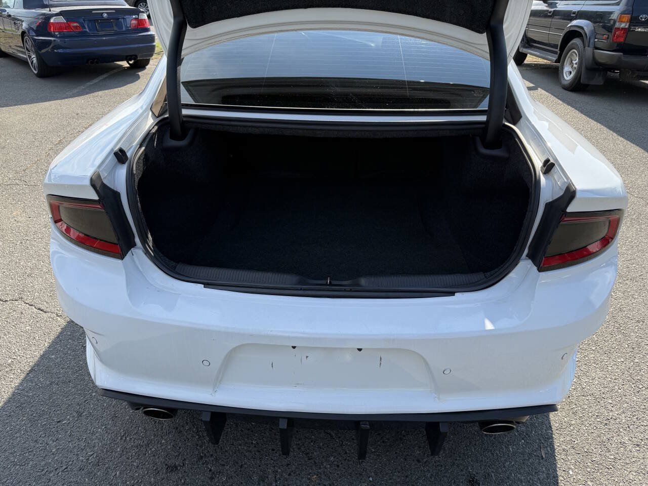 Used 2019 Dodge Charger R/T w/ Driver Confidence Group RWD image 12