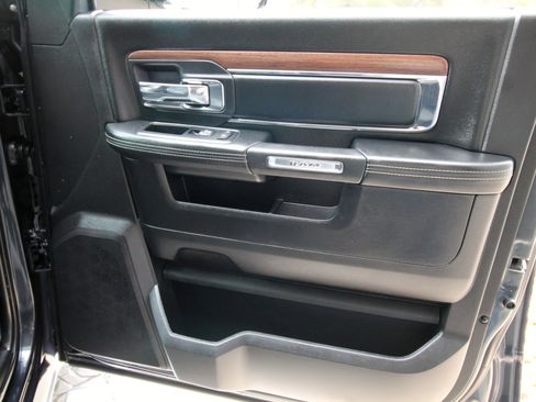 Used 2016 RAM 2500 Laramie image 37