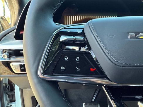 New 2026 Cadillac Lyriq V w/ Exterior Carbon Fiber Package image 24