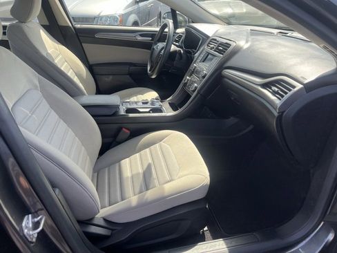 Used 2017 Ford Fusion S image 11