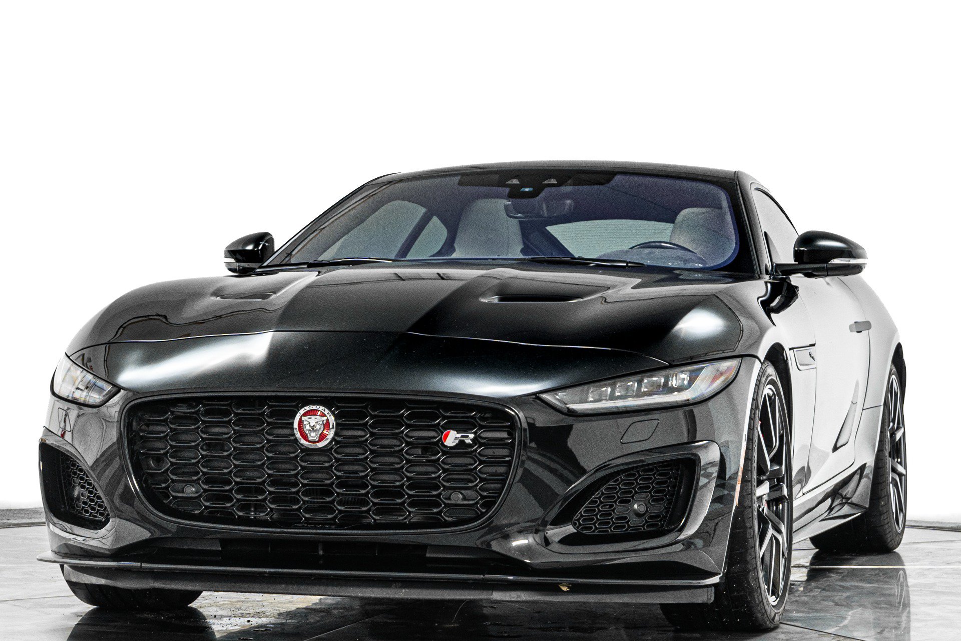 Used 2023 Jaguar F-TYPE R AWD/4WD image 5