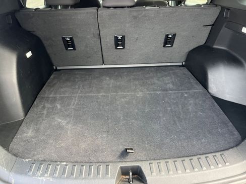 Used 2025 Chevrolet Equinox LT image 31