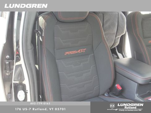 Used 2023 Nissan Frontier PRO-4X w/ Pro Convenience Package AWD/4WD image 19