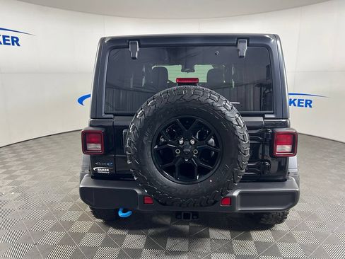 Used 2024 Jeep Wrangler Unlimited AWD/4WD image 5