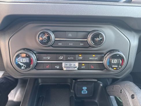 New 2025 Ford Bronco Big Bend w/ Black Diamond Package image 18