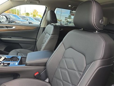 New 2026 Volkswagen Atlas SE image 19