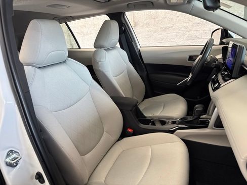 Certified 2024 Toyota Corolla Cross LE w/ Moonroof Package AWD/4WD image 50