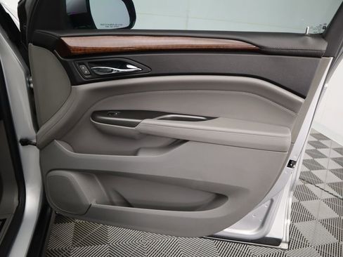 Used 2012 Cadillac SRX Luxury image 25