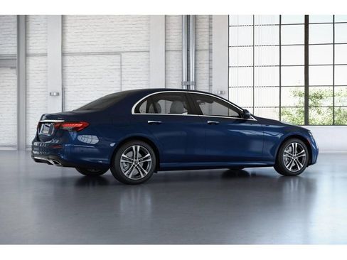 Used 2022 Mercedes-Benz E 350 4MATIC Sedan image 20