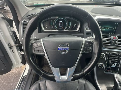 Used 2016 Volvo XC60 T5 Platinum w/ Climate Package AWD/4WD image 10