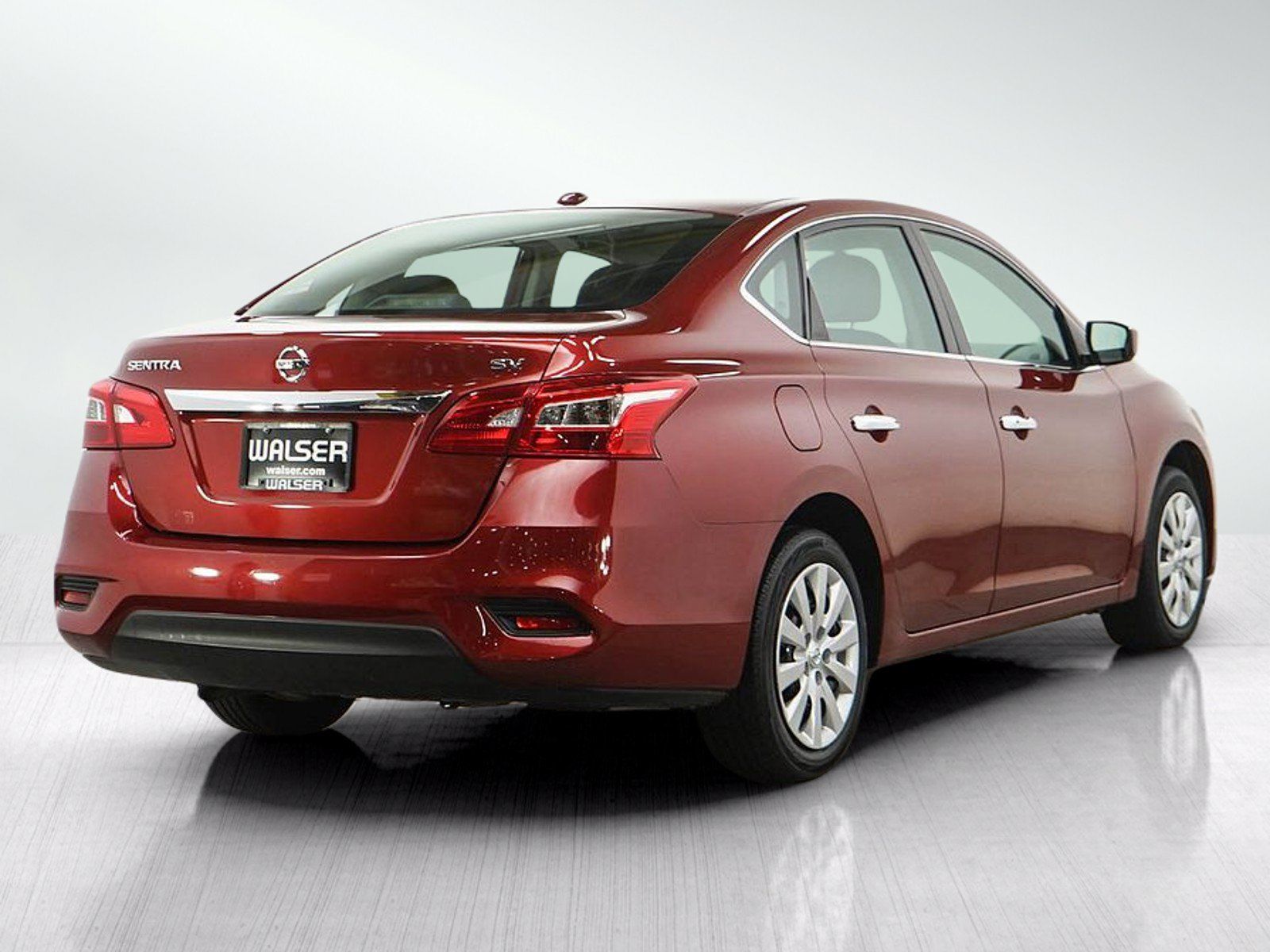 Used 2017 Nissan Sentra SV w/ Driver's Assist Package FWD image 5