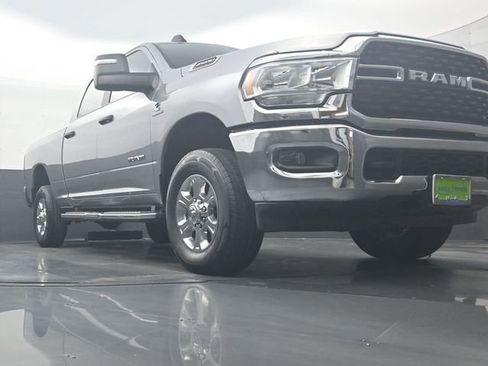 Used 2024 RAM 2500 Big Horn AWD/4WD image 27