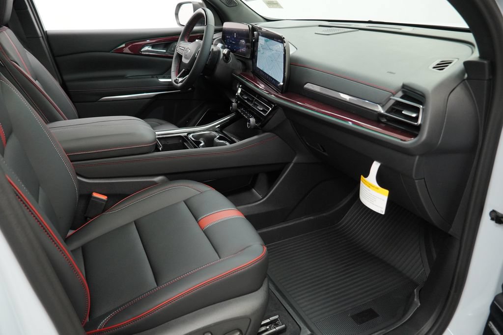 New 2027 Chevrolet Traverse RS w/ LPO, Floor Liner Package AWD/4WD image 31