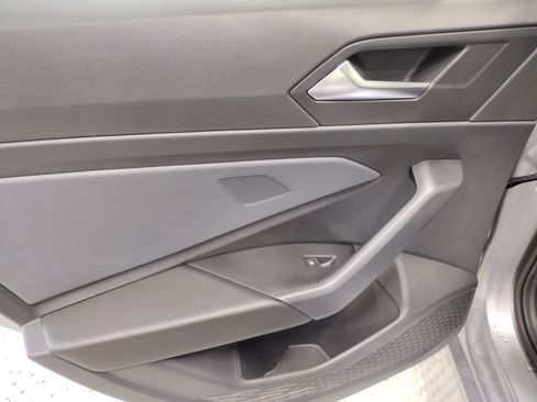 New 2026 Volkswagen Jetta SE FWD image 21
