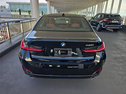 Certified 2025 BMW 330i Sedan w/ Convenience Package image 4