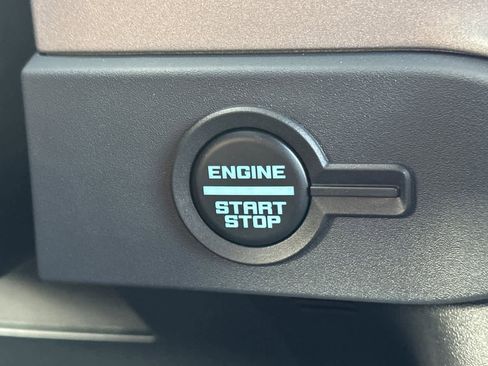 New 2025 Ford Bronco Outer Banks w/ Sasquatch Package image 24