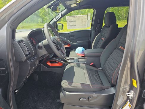 New 2026 Nissan Frontier PRO-4X w/ Tow Package AWD/4WD image 4