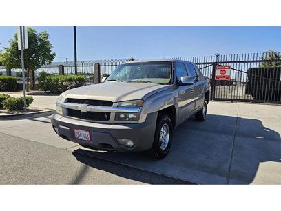 Used 2002 Chevrolet Avalanche 1500 4dr Crew Cab SB 2WD w/ Convenience Pkg