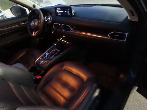 Used 2024 MAZDA CX-5 Carbon Edition image 10