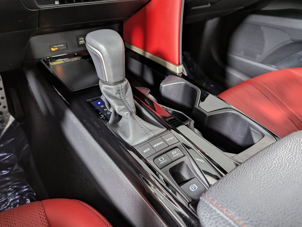 Used 2026 Toyota Camry XSE AWD/4WD image 39