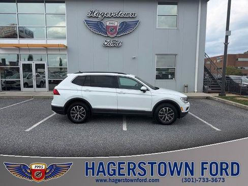 Used 2020 Volkswagen Tiguan SE w/ Panoramic Sunroof Package AWD/4WD image 1