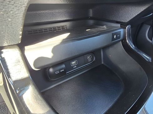 Used 2024 Kia Seltos SX image 17