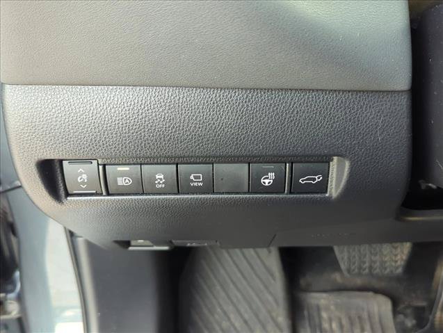 Used 2022 Toyota Venza Limited w/ Advanced Technology Package AWD/4WD image 11