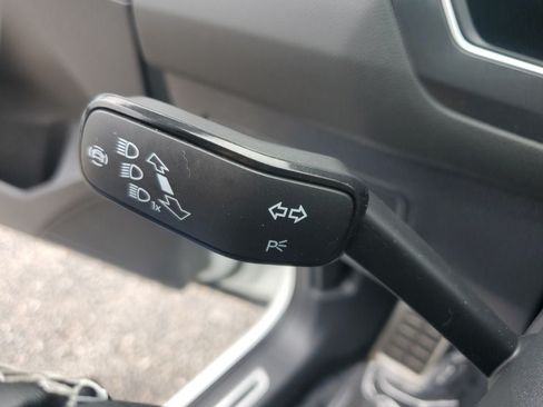 Used 2023 Volkswagen Tiguan SE R-Line FWD image 26