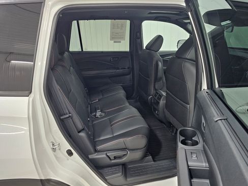 Used 2023 Honda Passport TrailSport image 6