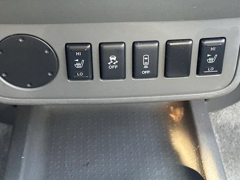 Used 2014 Nissan Frontier SV w/ SV Value Truck Package RWD image 29