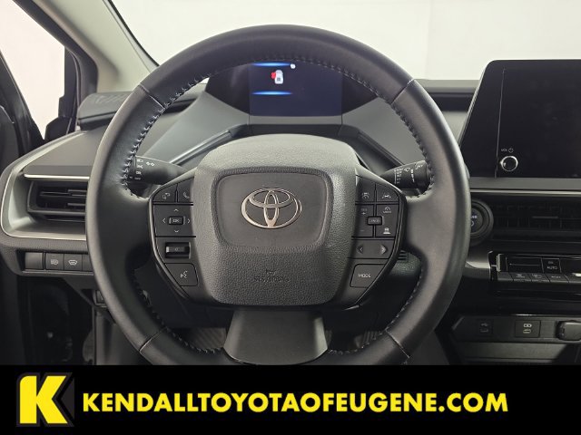 Used 2025 Toyota Prius LE FWD image 12