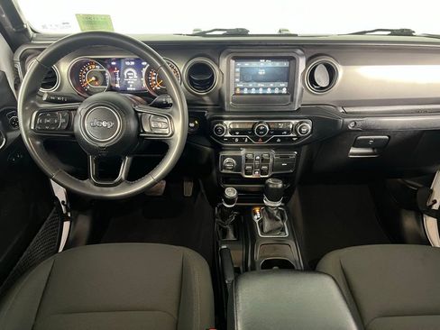 Used 2023 Jeep Gladiator Sport AWD/4WD image 13