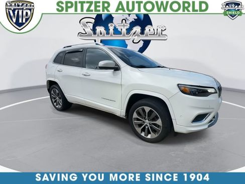 Used 2019 Jeep Cherokee Overland w/ Technology Group AWD/4WD image 2