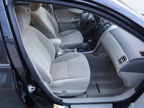 Used 2009 Toyota Corolla LE FWD image 11