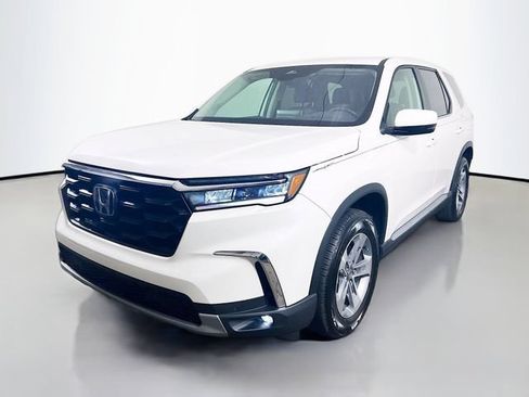 Used 2025 Honda Pilot EX-L image 5