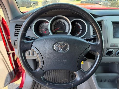Used 2011 Toyota Tacoma 4x4 Double Cab image 15