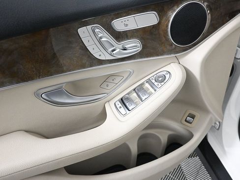 Used 2018 Mercedes-Benz GLC 300 image 8