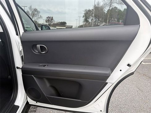 New 2026 Hyundai Ioniq 5 SE image 16