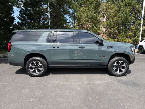 Used 2026 GMC Yukon XL AT4 Ultimate AWD/4WD image 11