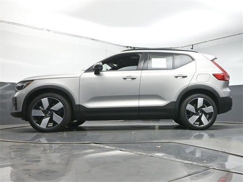 Certified 2024 Volvo XC40 Recharge Plus w/ Protection Package Premier image 34