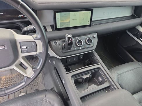 Used 2022 Land Rover Defender 110 SE AWD/4WD image 39
