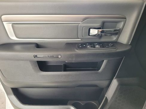 Used 2024 RAM 1500 Classic SLT AWD/4WD image 18