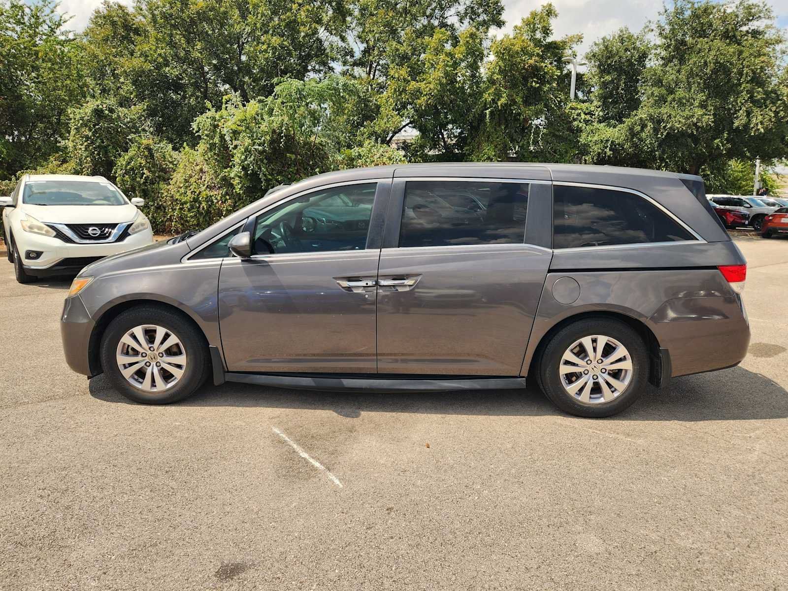 Used 2015 Honda Odyssey EX-L image 4