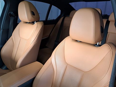 Used 2022 BMW 330i xDrive Sedan w/ Driving Assistance Package image 24