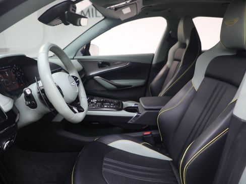 Used 2025 Aston Martin DBX 707 AWD/4WD image 15