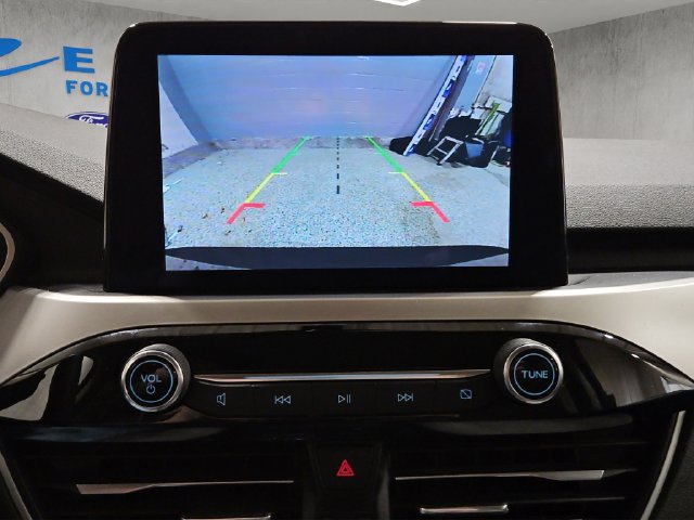 Used 2020 Ford Escape SE AWD/4WD image 16